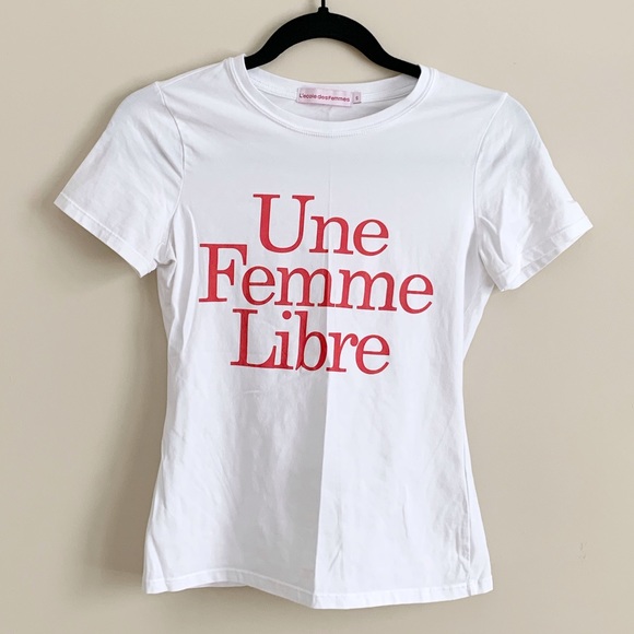 L’École des Femmes “Une Femme Libre” T-Shirt in Size Small - Picture 3 of 3